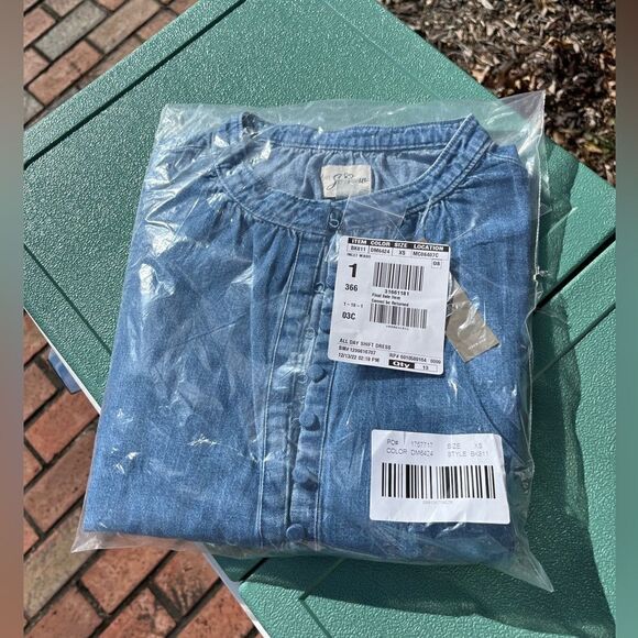 J Crew Indigo Button Up Denim Shift Dress NWT - Picture 2 of 9